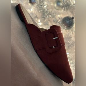 Merlot suede